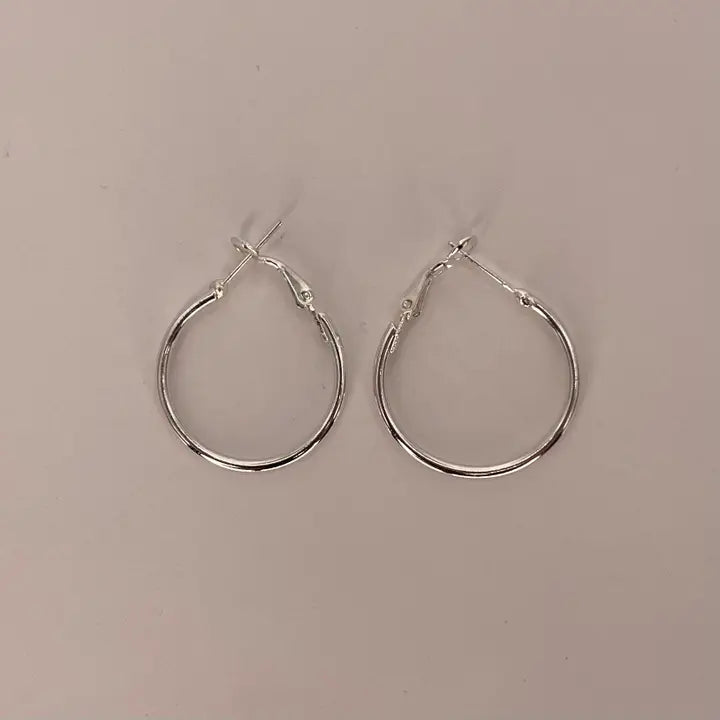 Classic Lightweight Hoop Earrings – Gold & Silver