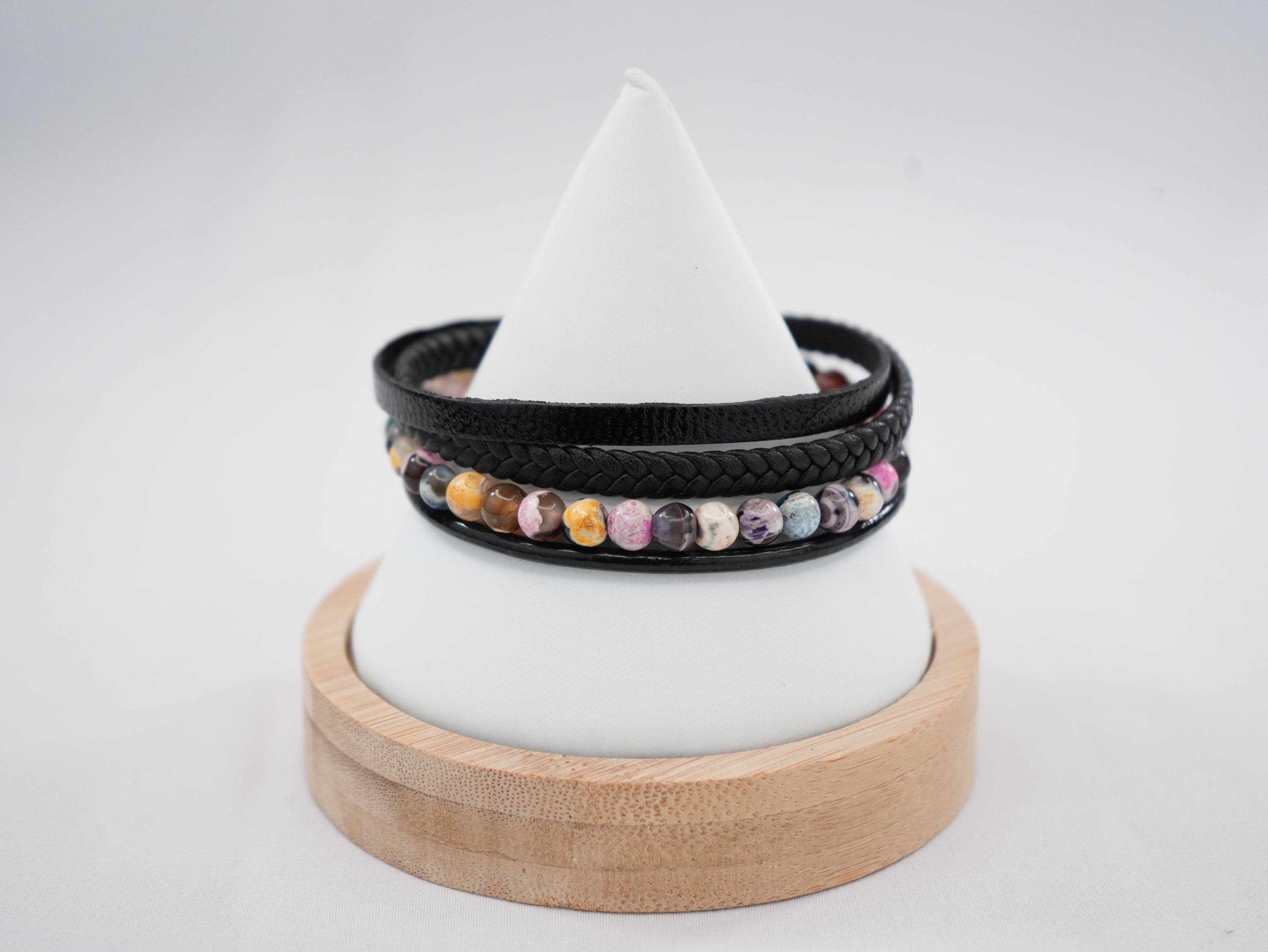 Stylish Leather Men’s Bracelet: Premium Gift Idea for Him