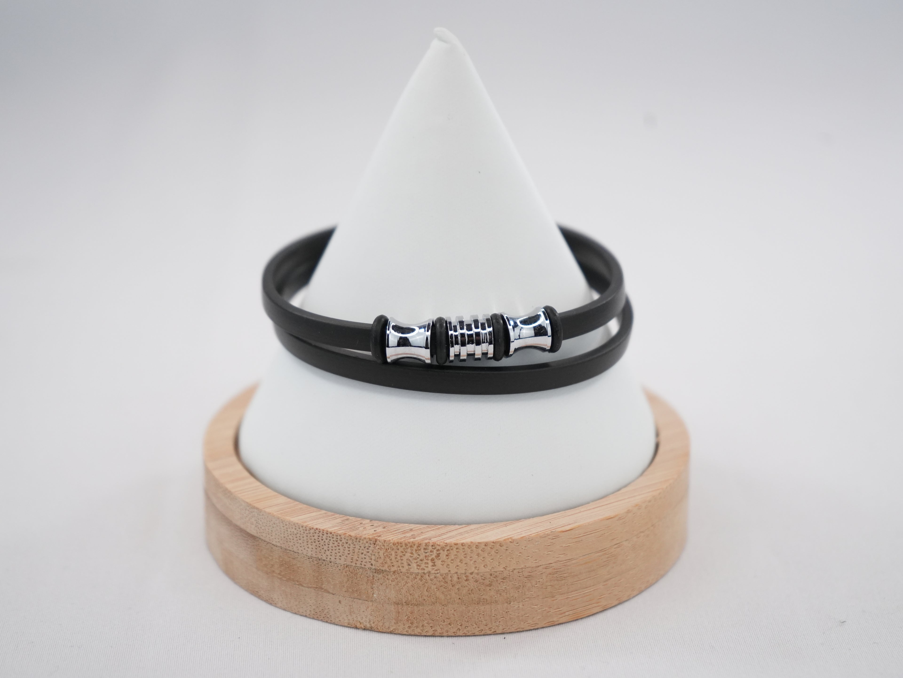 Contemporary Leather Bracelet: Artisanal Touch, Gift for Him