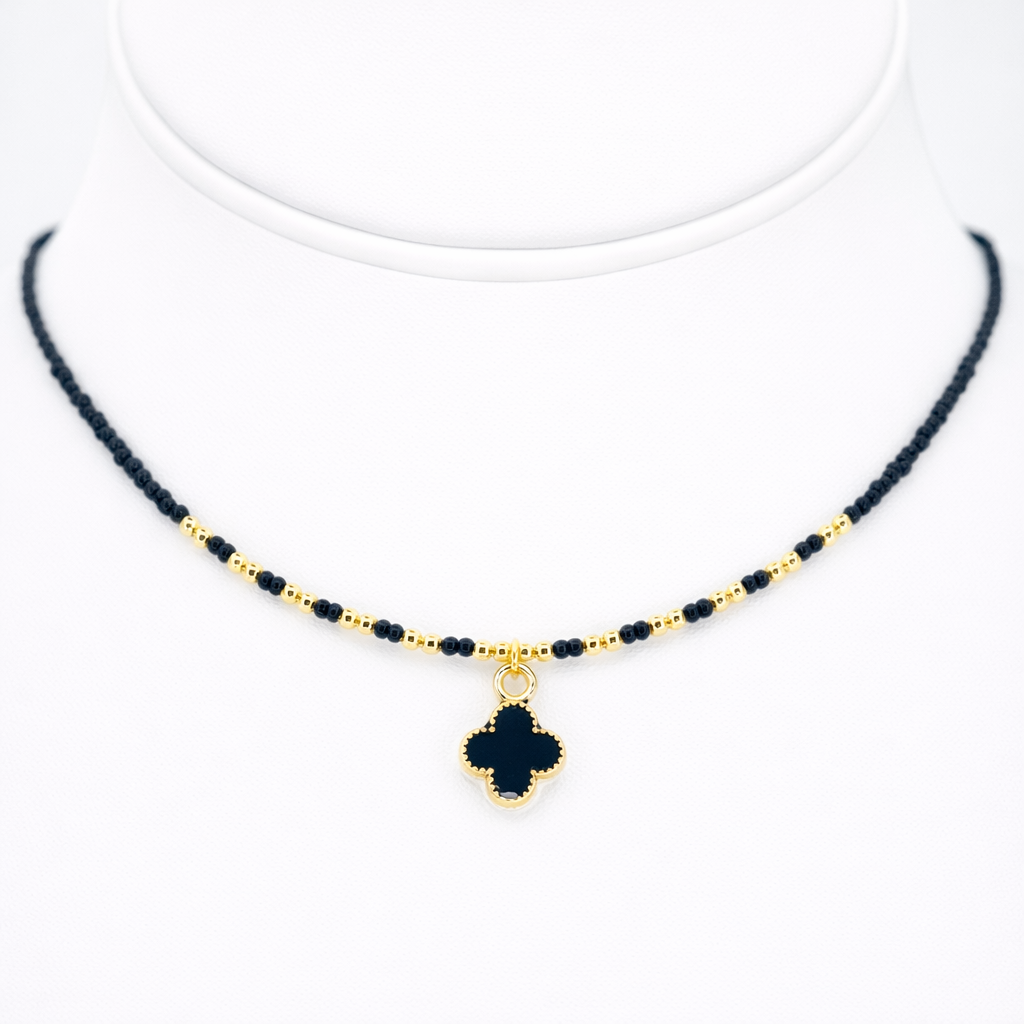 Beaded Clover Pendant Necklace – Lucky Charm, Elegant