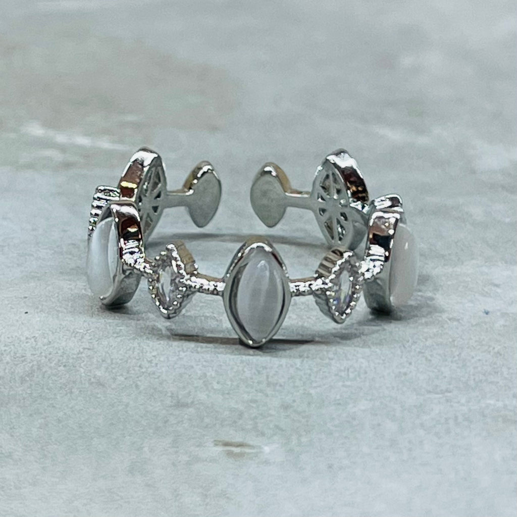 Oval Sparkling Stone Adjustable Ring, Timeless Elegance