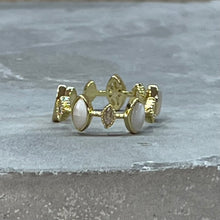 Load image into Gallery viewer, Oval Sparkling Stone Adjustable Ring, Timeless Elegance
