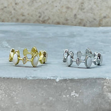 Load image into Gallery viewer, Oval Sparkling Stone Adjustable Ring, Timeless Elegance
