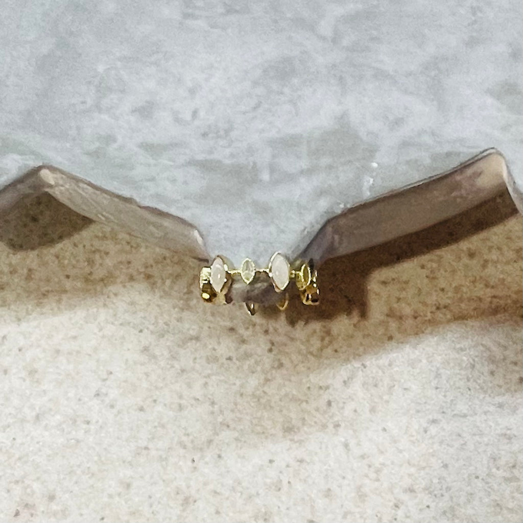 Oval Sparkling Stone Adjustable Ring, Timeless Elegance