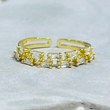 Load image into Gallery viewer, Sparkling Stone Adjustable Band Ring, Sleek and Elegant
