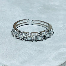 Load image into Gallery viewer, Sparkling Stone Adjustable Band Ring, Sleek and Elegant
