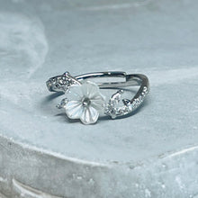 Load image into Gallery viewer, Daisy Sparkling Gemstone Adjustable Ring, Delicate Charm
