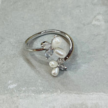 Load image into Gallery viewer, Double Butterfly Adjustable Ring with Stones, Elegant Design
