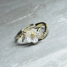 Load image into Gallery viewer, Daisy Sparkling Gemstone Adjustable Ring, Delicate Charm
