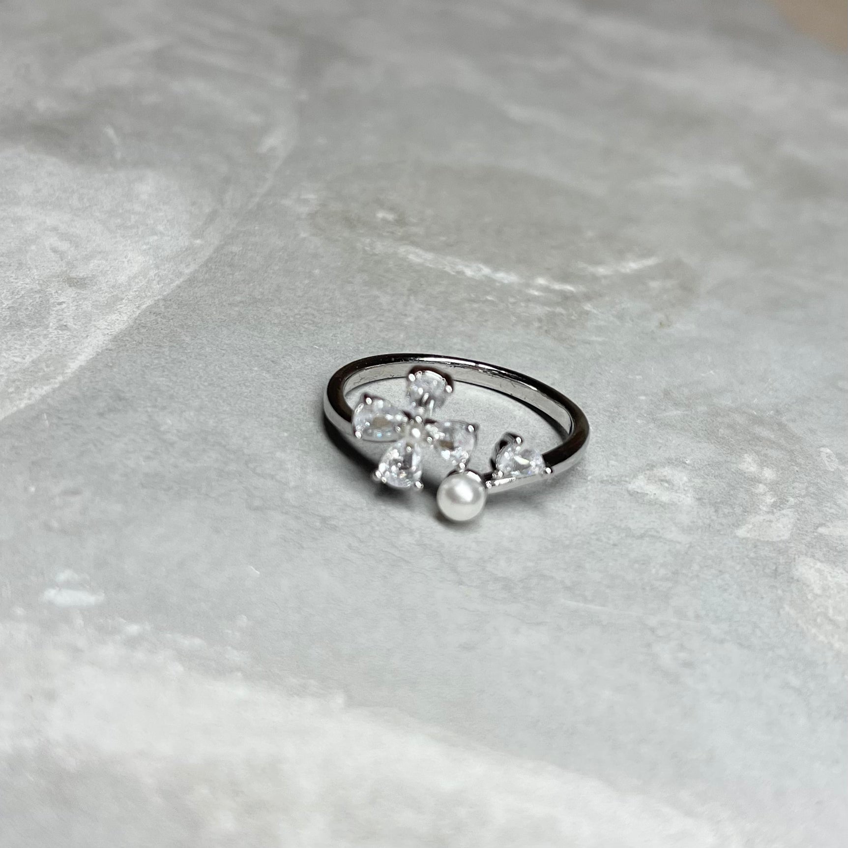 Four-Leaf Flower Adjustable Ring Elegant and Charming Design