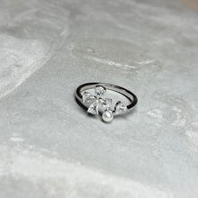 Load image into Gallery viewer, Four-Leaf Flower Adjustable Ring Elegant and Charming Design
