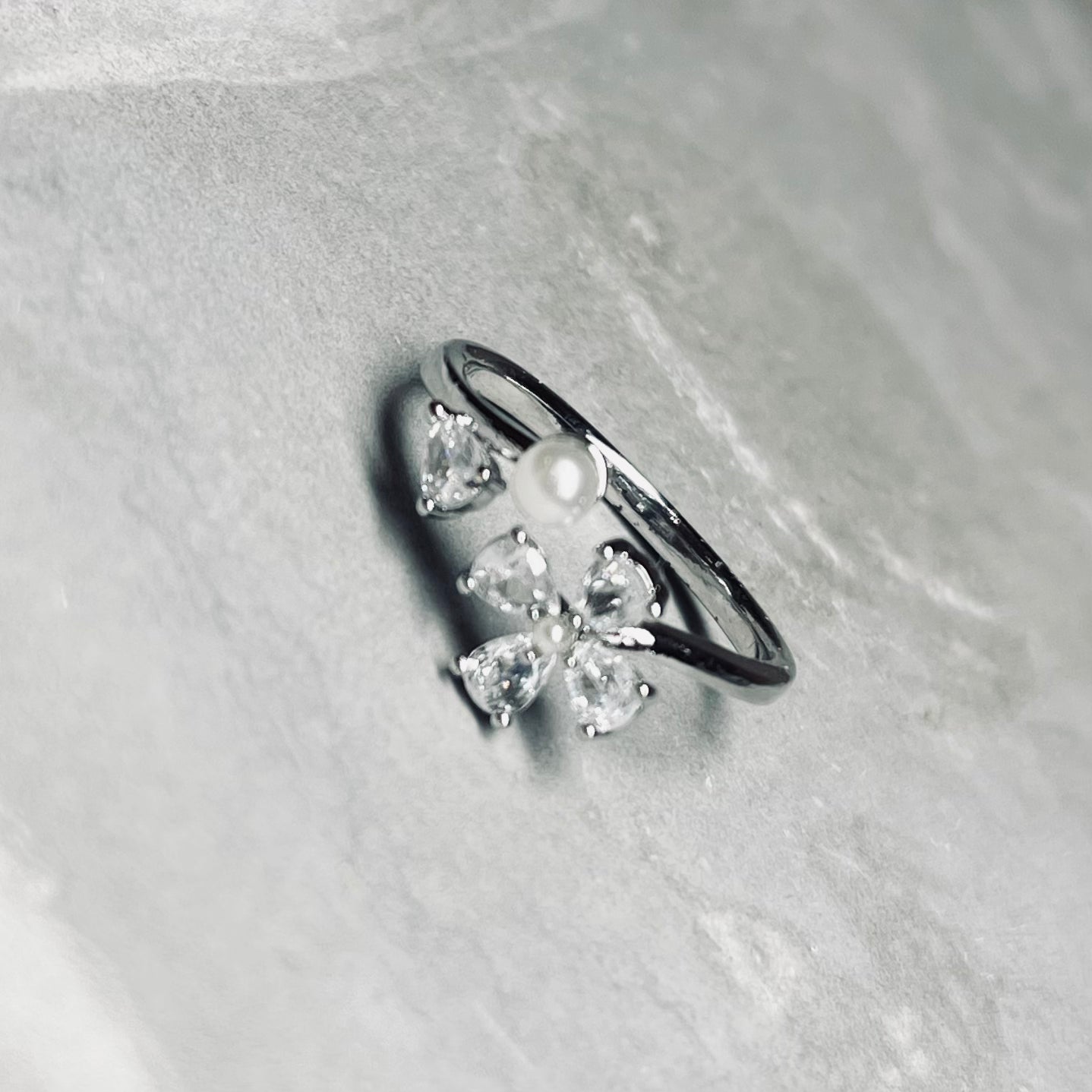 Four-Leaf Flower Adjustable Ring Elegant and Charming Design