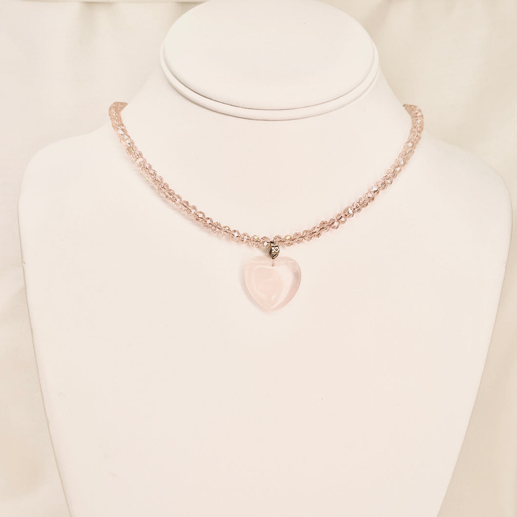 Light Pink Heart-Shaped Natural Stone Necklace: Delicate 