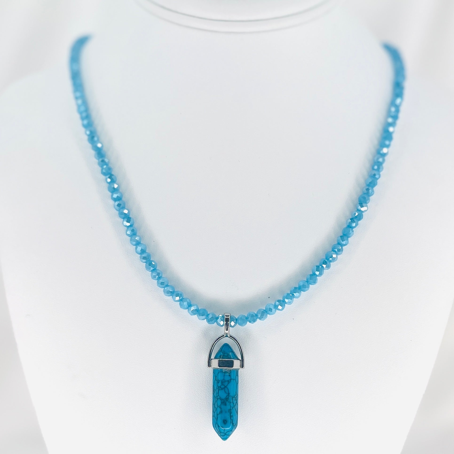 Turquoise Natural Stone Necklace – Timeless Elegance 