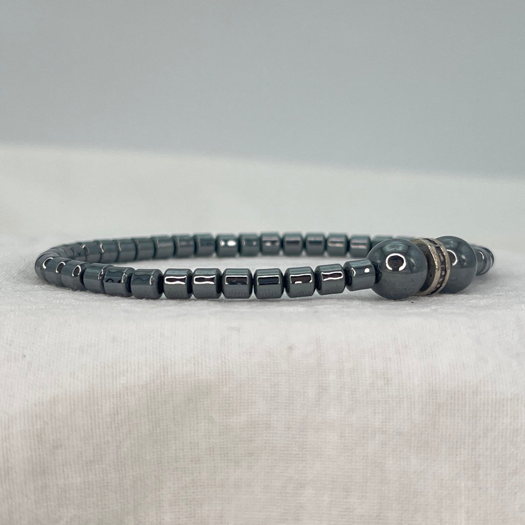 Hematite Beaded Stretch Bracelet–Elegant and Sophisticated