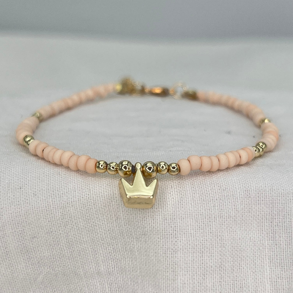 Vibrant Beaded Anklet: Radiant Crown Beaded Summer Anklet