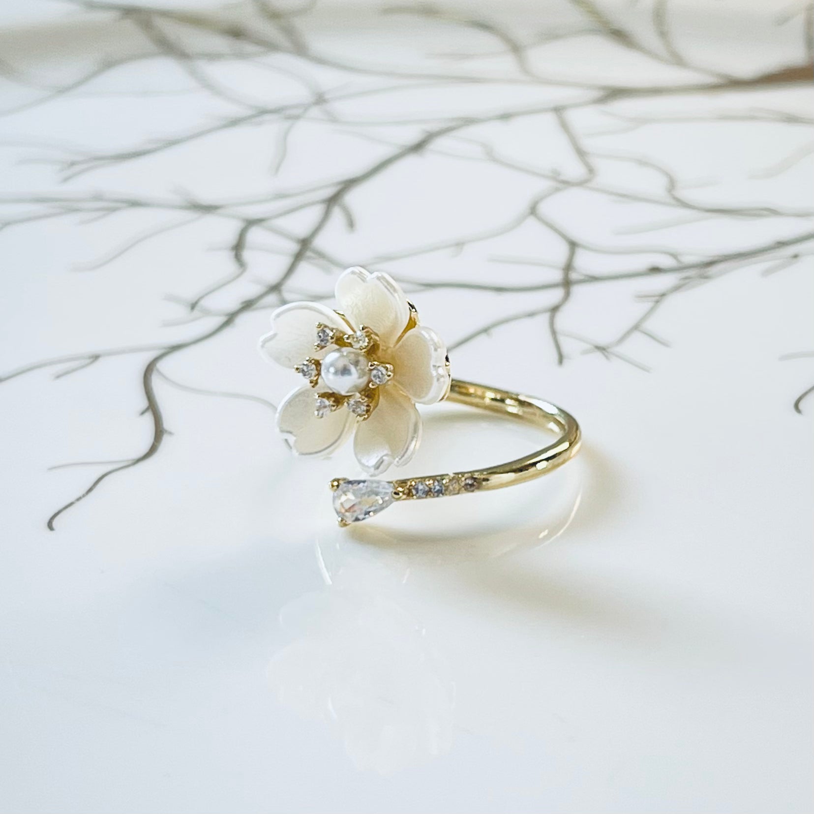Elegant Flower Sparkling Gemstone Adjustable Ring, Charming