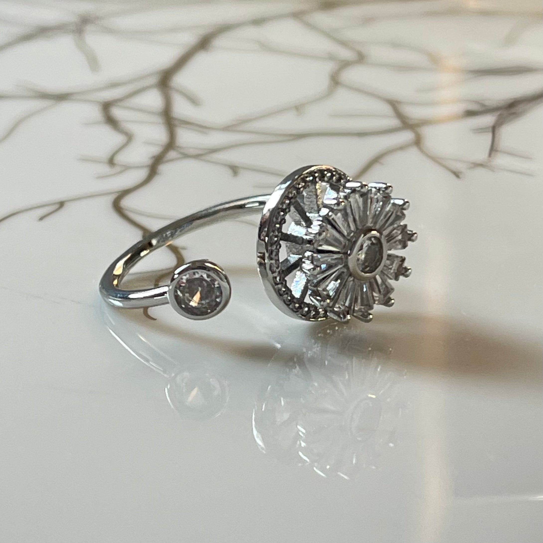 Flower Spinner Ring - Adjustable Floral Jewelry for Women