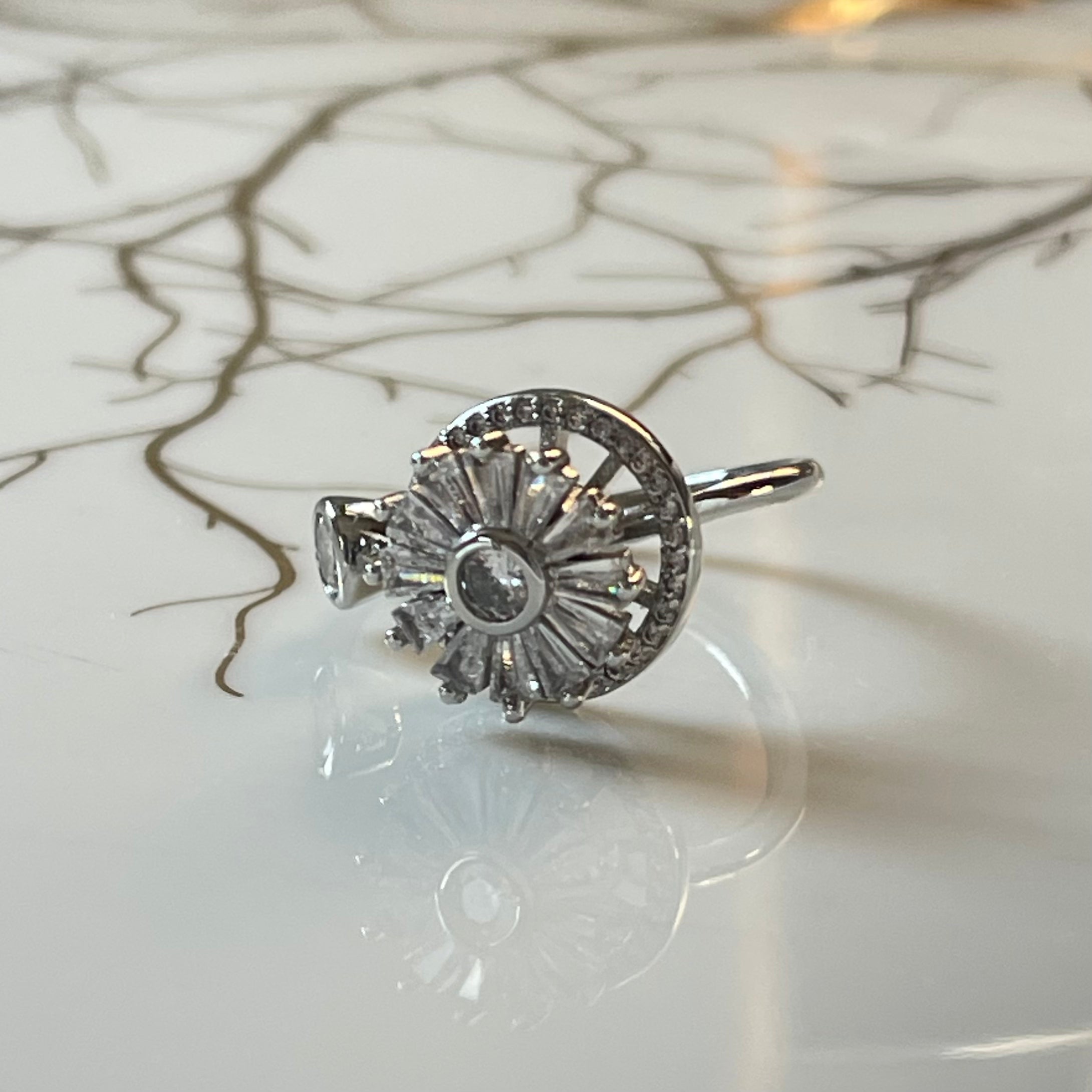 Flower Spinner Ring - Adjustable Floral Jewelry for Women