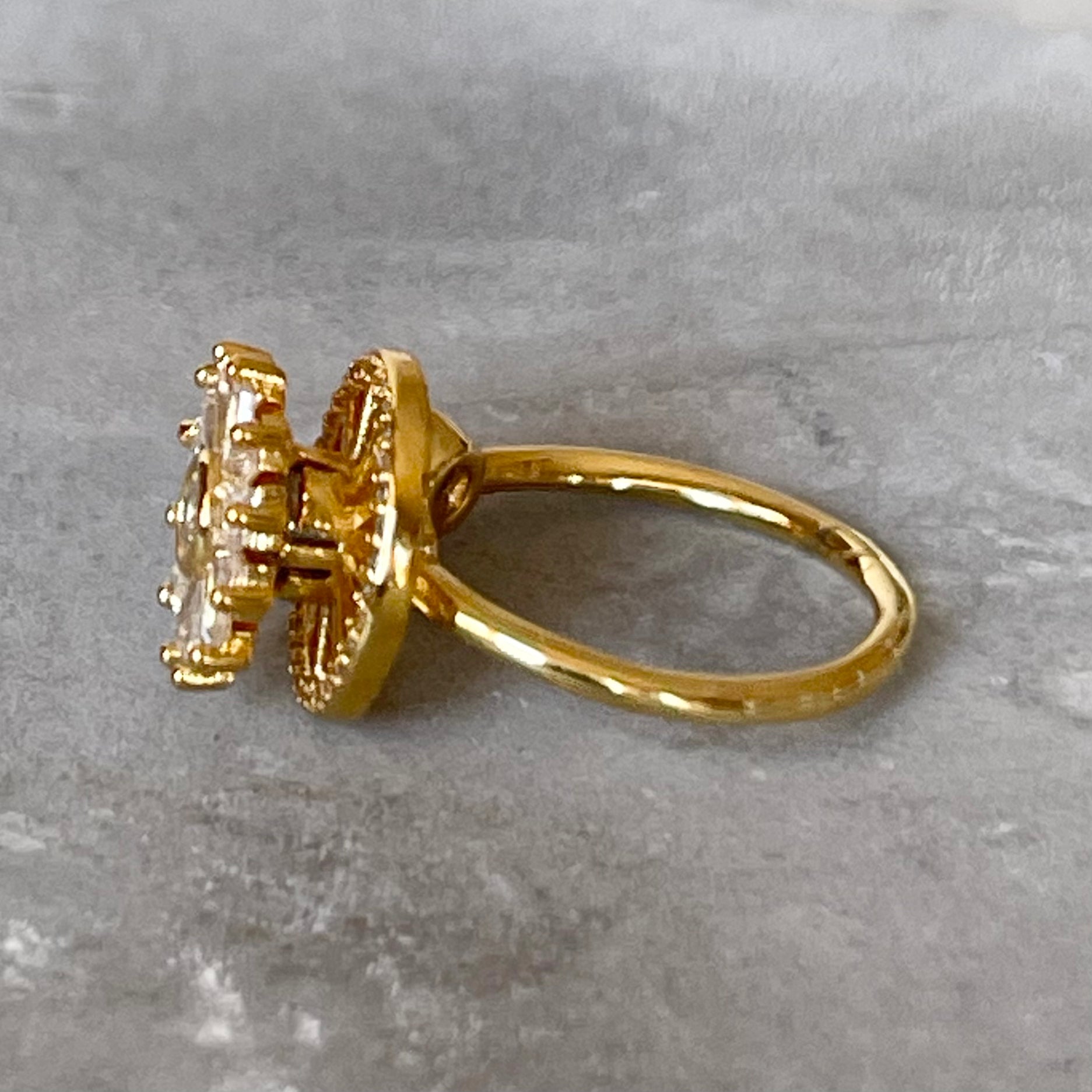 Flower Spinner Ring - Adjustable Floral Jewelry for Women