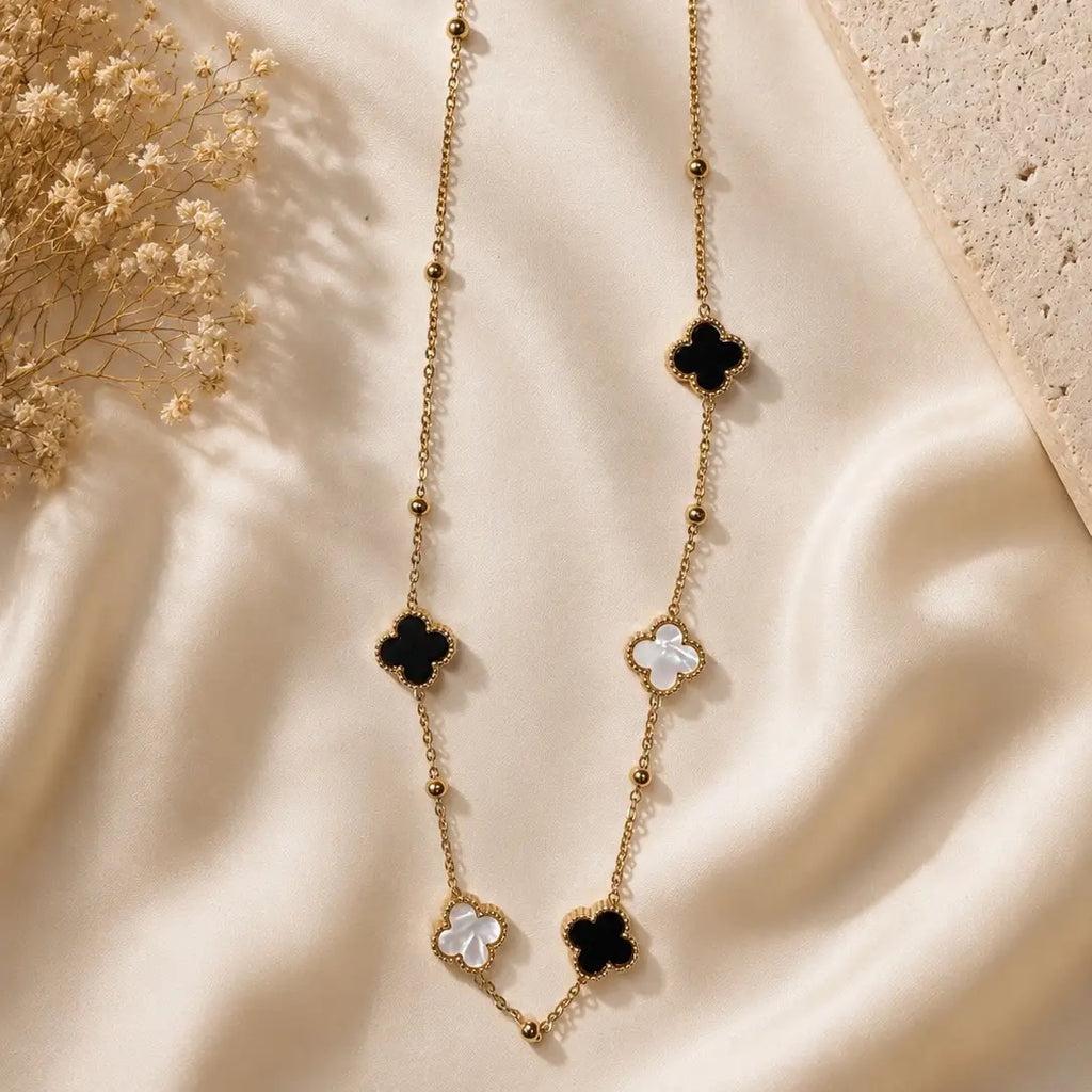 Black&White Clover Station Necklace - Gold Plated