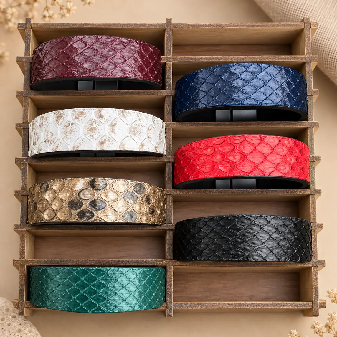 Genuine Snakeskin Tapered 1" Bracelet – Magnetic Clasp