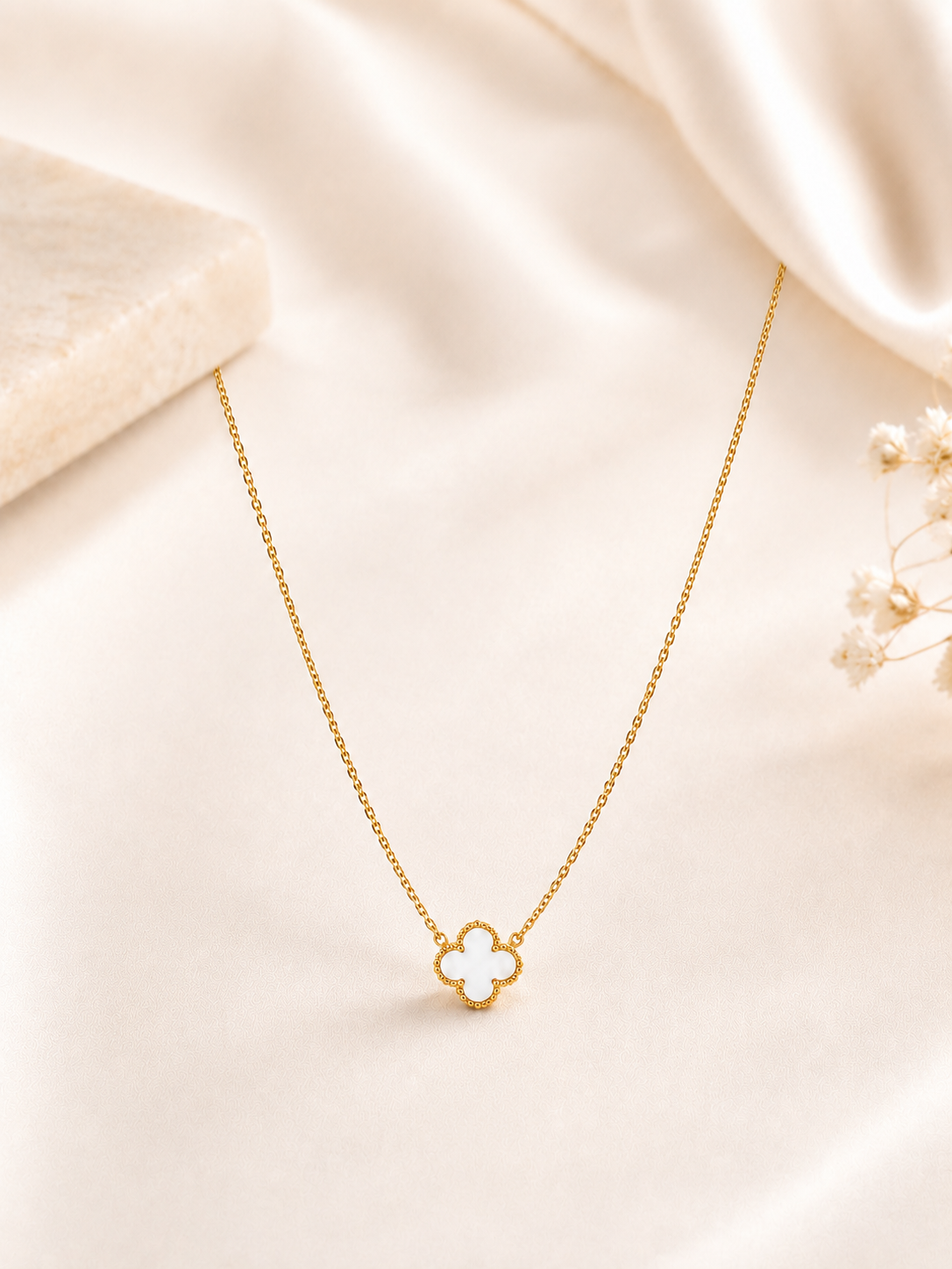 Clover Chain Necklace Pendant Charm-Gold Plated