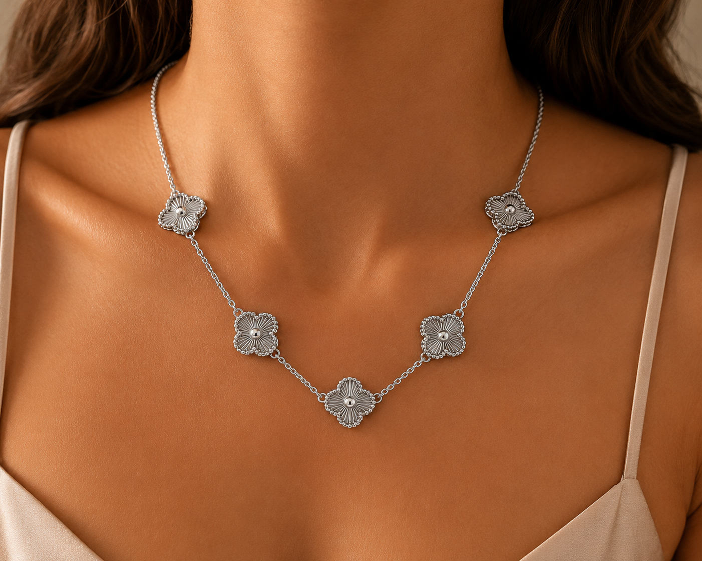 Clover Stainless Steel Necklace – Gold & Silver