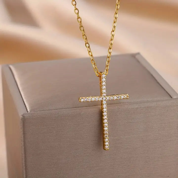 Cross Necklace with Sparkling Zirconia | Elegant & Timeless